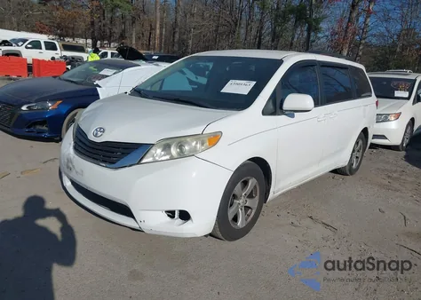 2011 Toyota Sienna Le V6 from USA, damaged, VIN 5TDKK3DC9BS001334